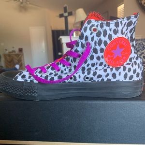 Women Dalmatian Converse